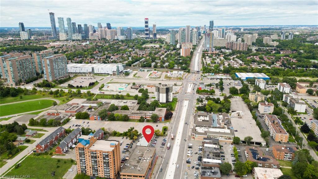 3062 Hurontario Street Property Photo 3