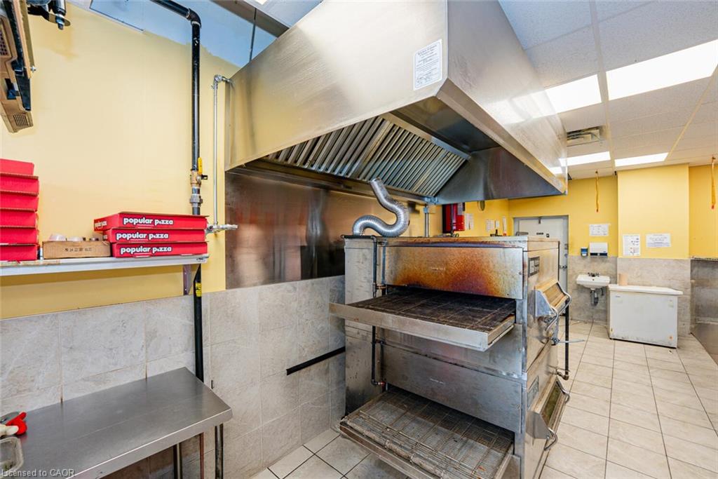 3062 Hurontario Street Property Photo 9