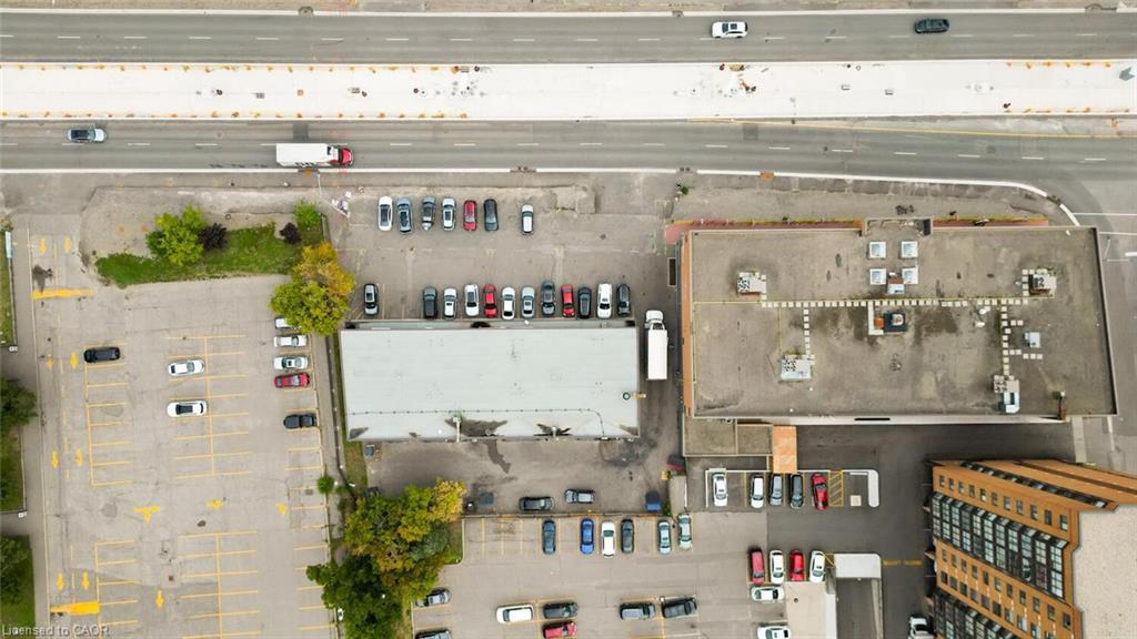 3062 Hurontario Street Property Photo 30