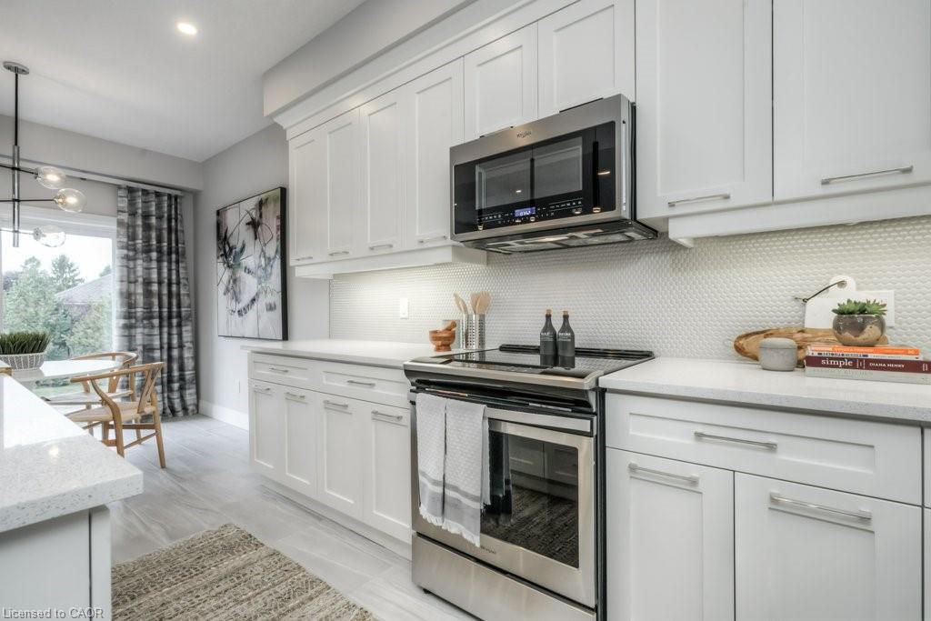 205 Applewood Street Property Photo 5