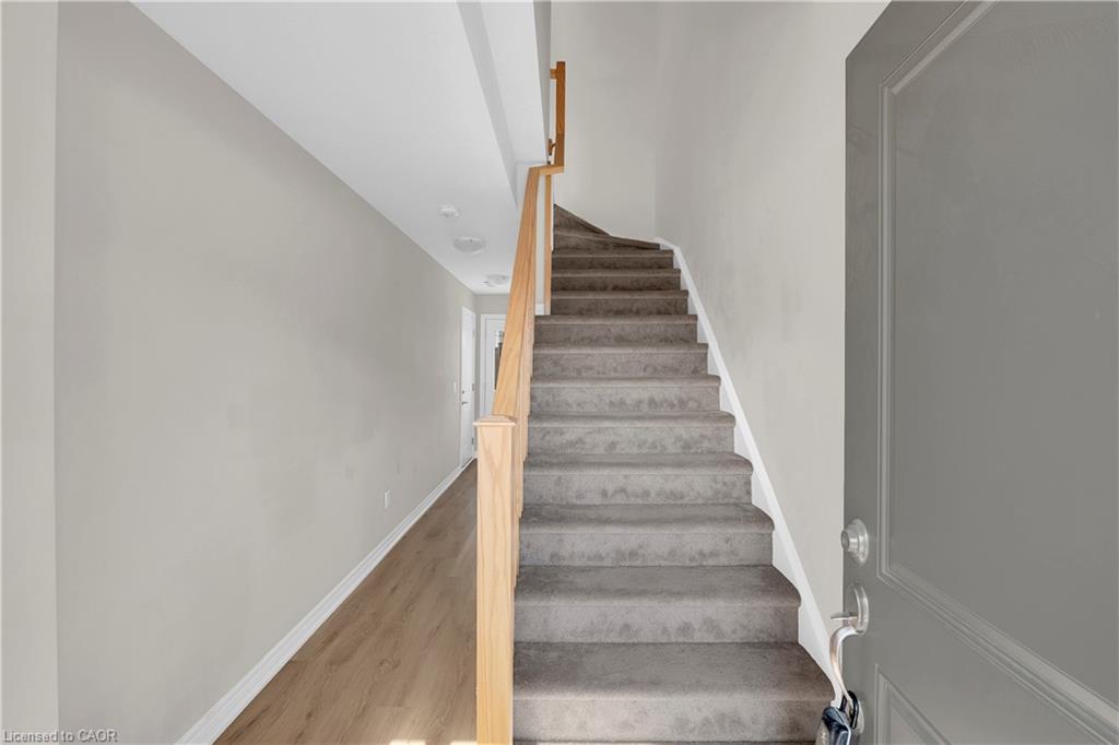 6-19 Picardy Drive Property Photo 6