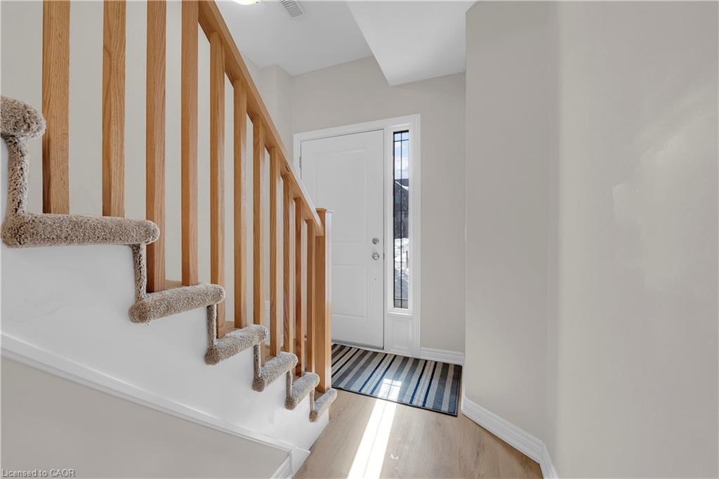 6-19 Picardy Drive Property Photo 8