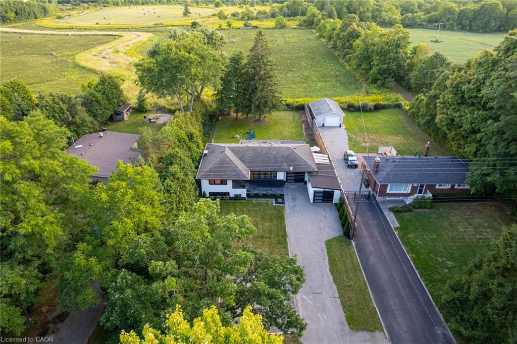 6461 Dickenson Road E Property Photo 4