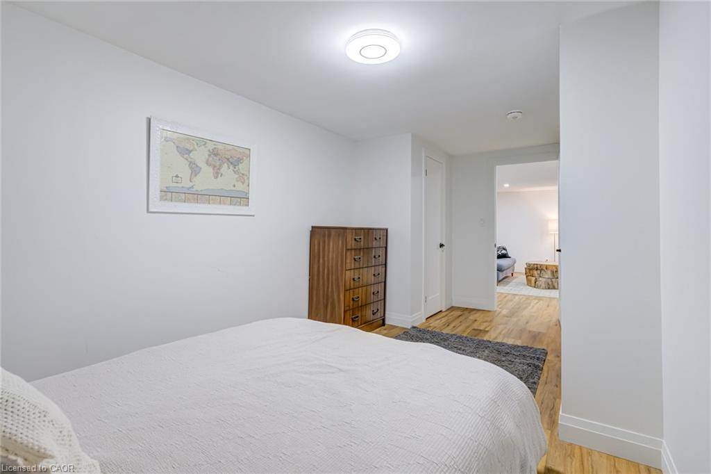 6461 Dickenson Road E Property Photo 28