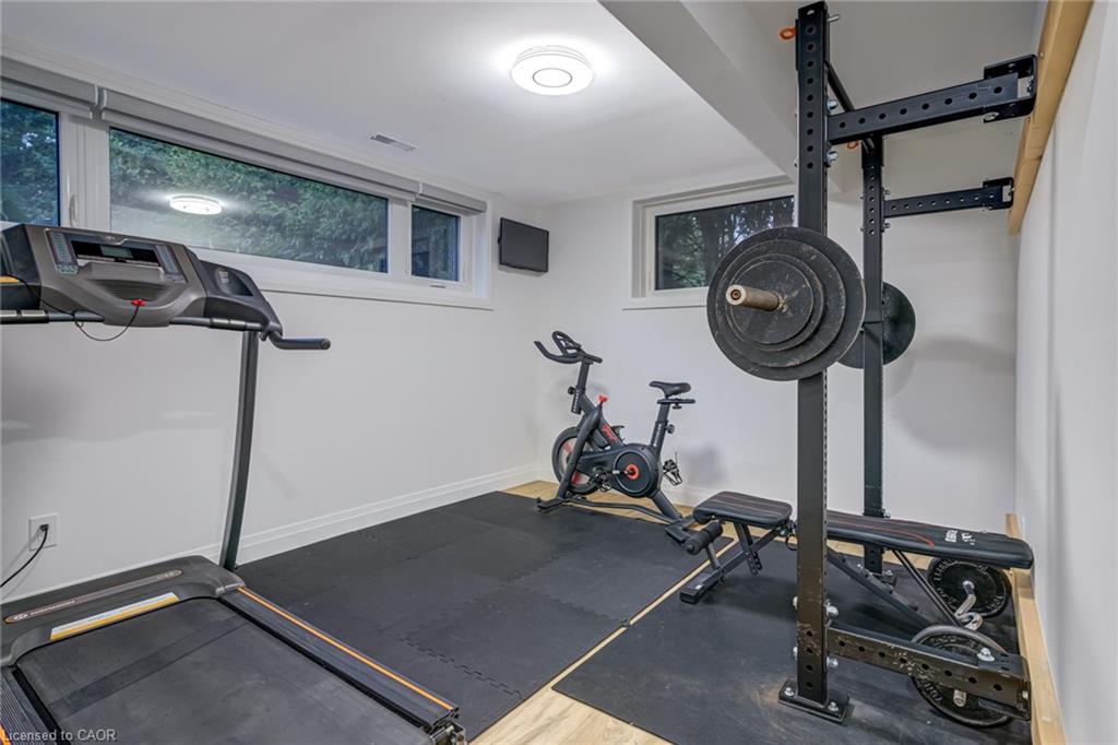 6461 Dickenson Road E Property Photo 30