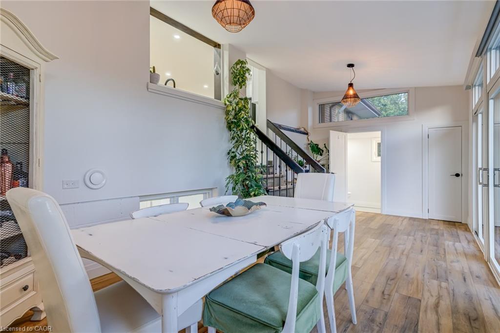 6461 Dickenson Road E Property Photo 37