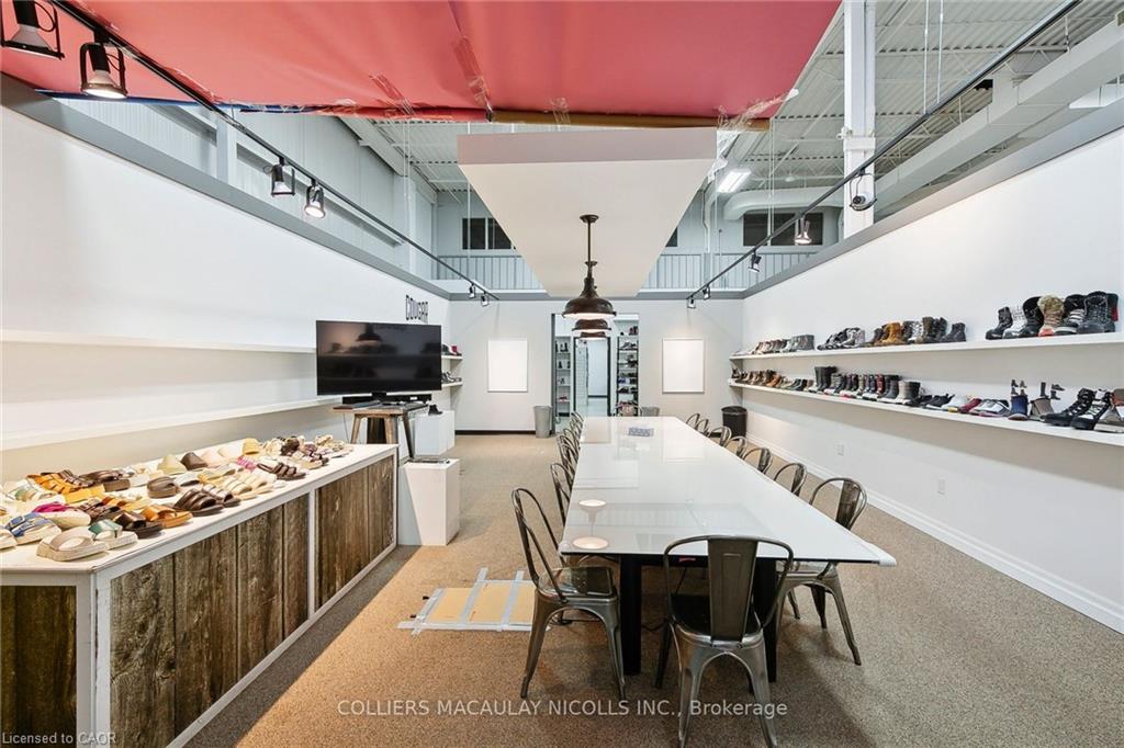 3-2 Masonry Court Property Photo 3