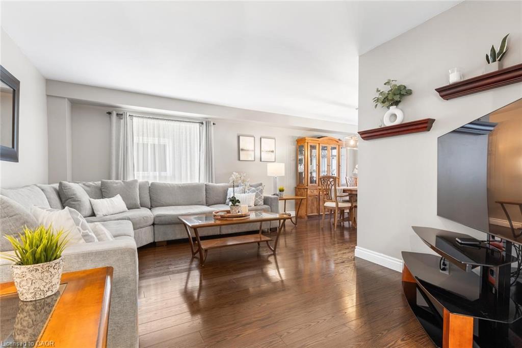 3799 Laurenclaire Drive Property Photo 8