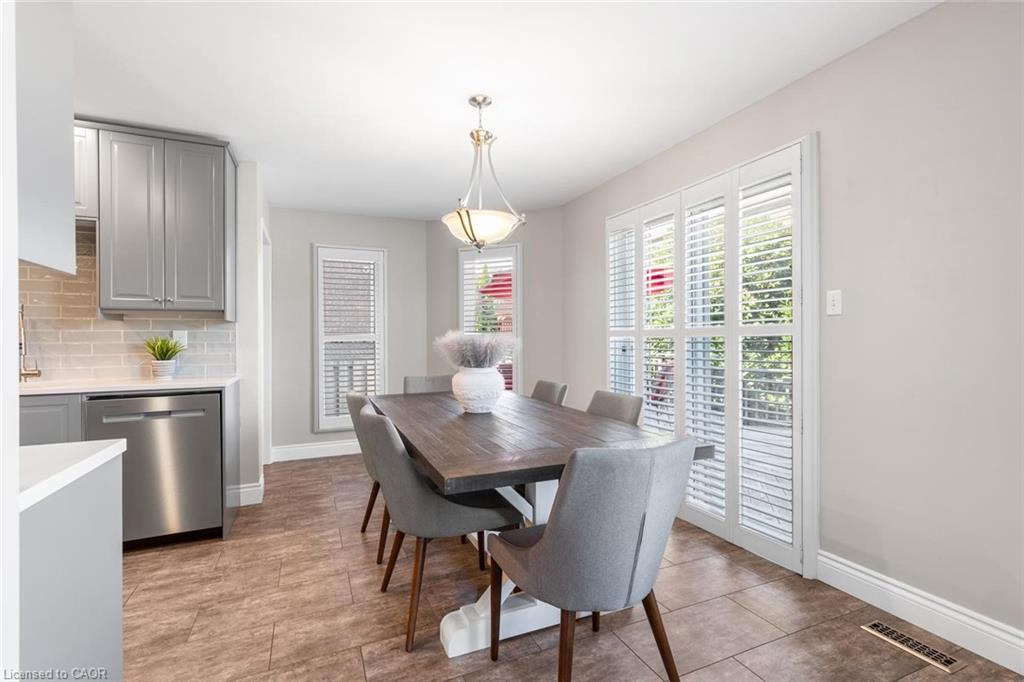 3799 Laurenclaire Drive Property Photo 12