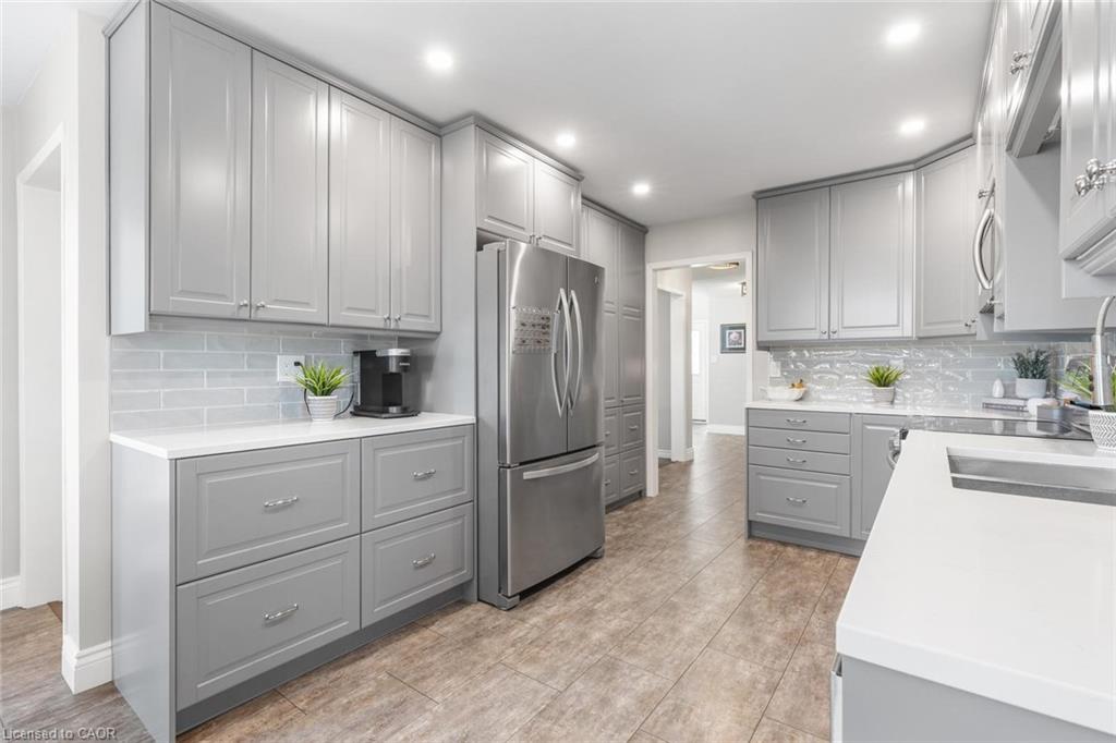 3799 Laurenclaire Drive Property Photo 15