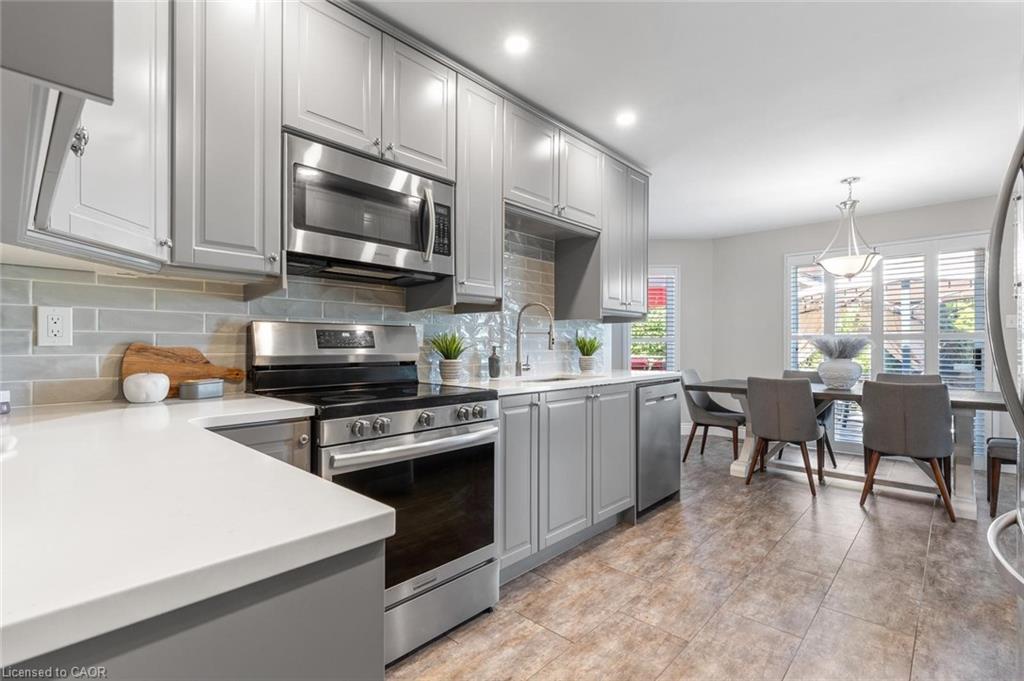 3799 Laurenclaire Drive Property Photo 19