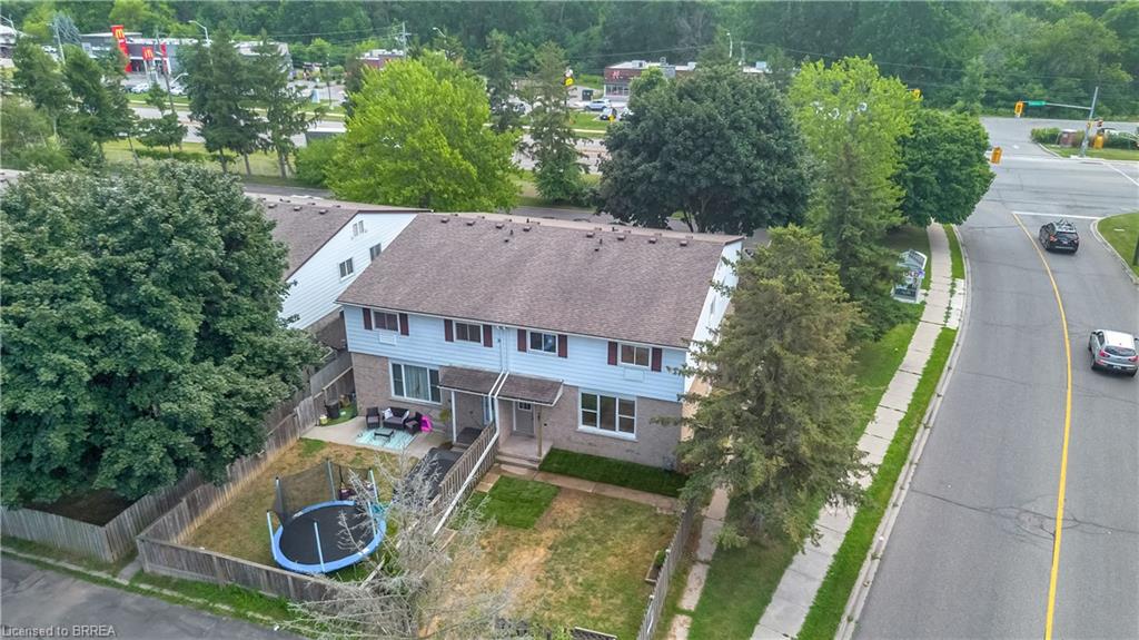 20b-34 Oakhill Drive Property Photo 1