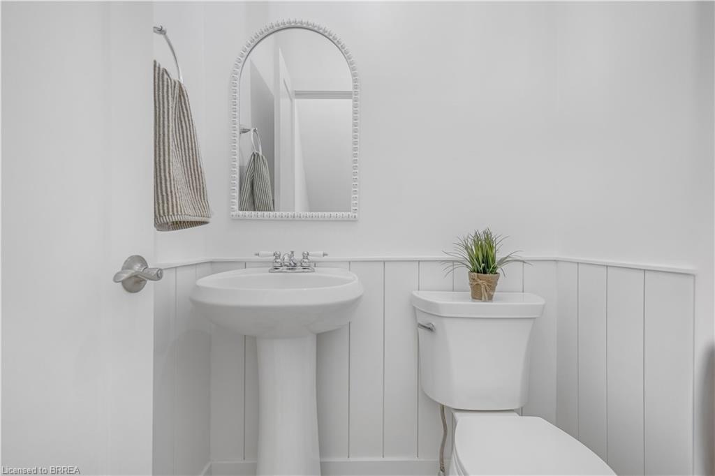 20b-34 Oakhill Drive Property Photo 15