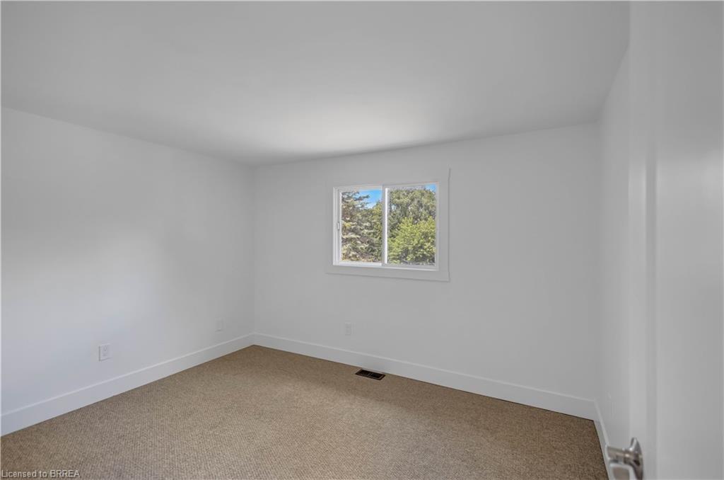 20b-34 Oakhill Drive Property Photo 17