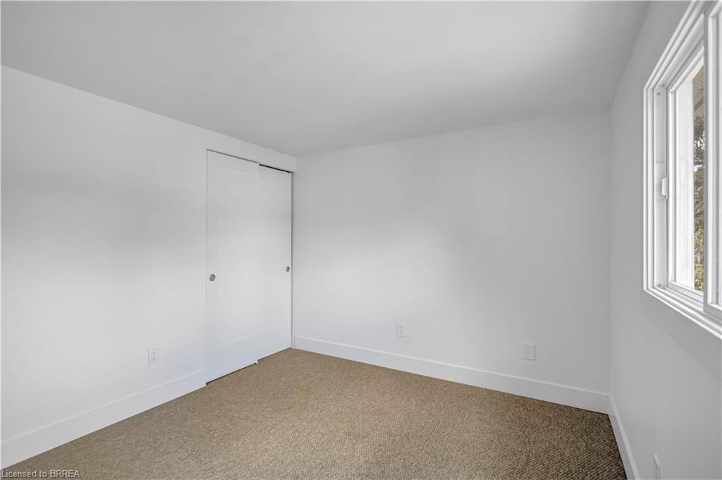 20b-34 Oakhill Drive Property Photo 20