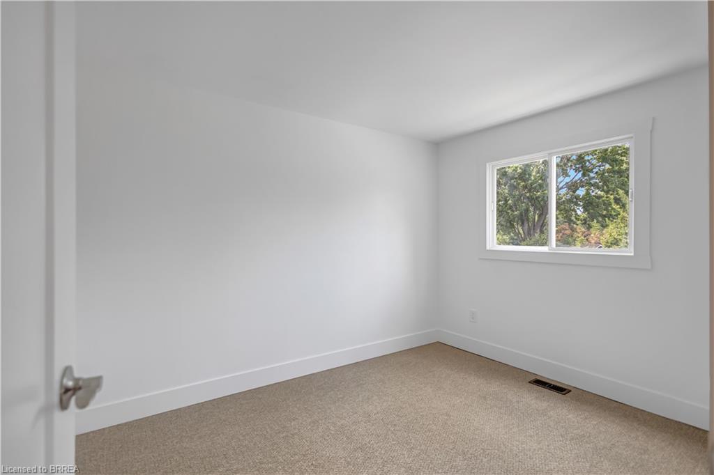 20b-34 Oakhill Drive Property Photo 23