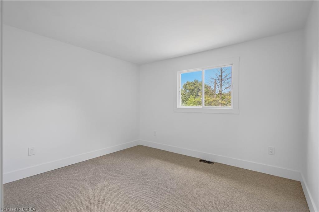 20b-34 Oakhill Drive Property Photo 24