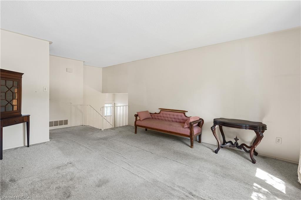 1245 Lakeview Drive Property Photo 7