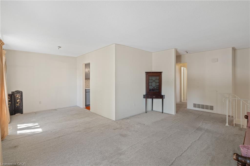 1245 Lakeview Drive Property Photo 8