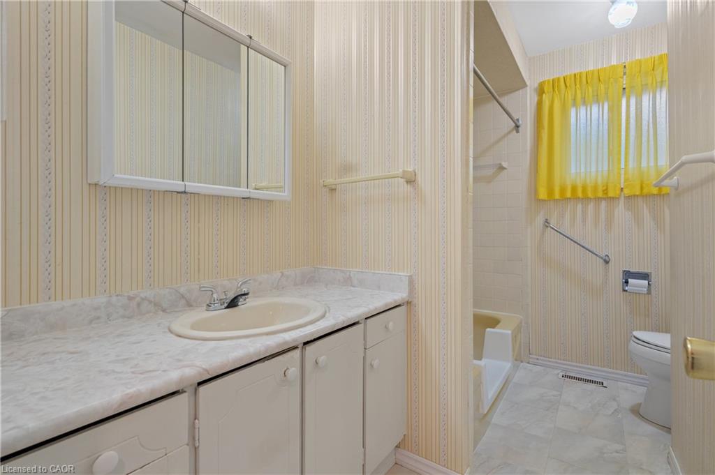 1245 Lakeview Drive Property Photo 15