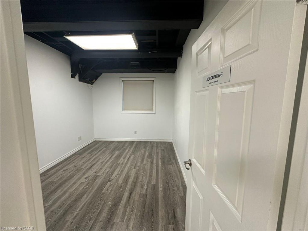 2-192 Mary Street Property Photo 8