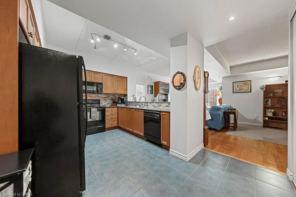 315-308 Watson Parkway N Property Photo 11