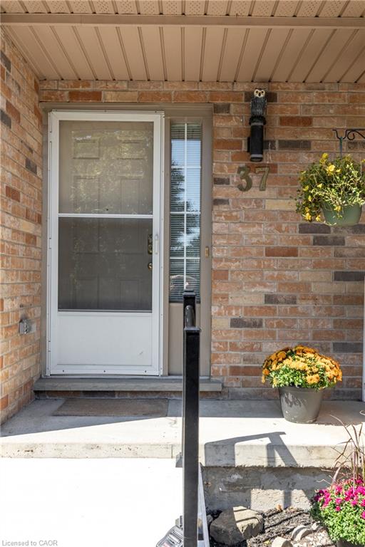 37-10 Cadham Boulevard Property Photo 3