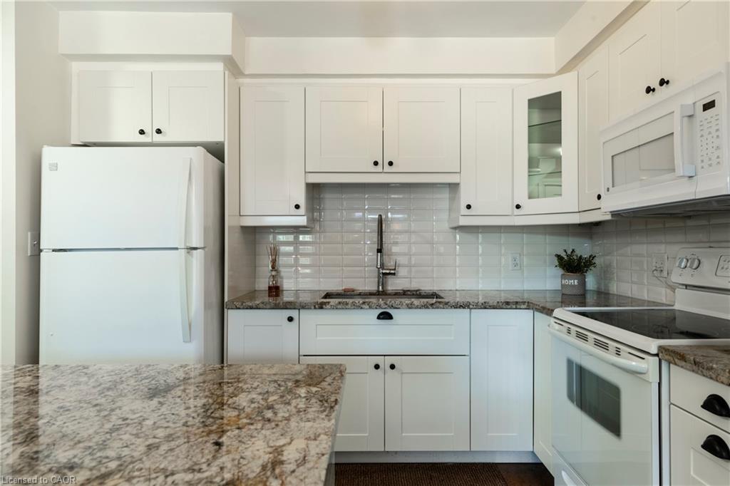 37-10 Cadham Boulevard Property Photo 13