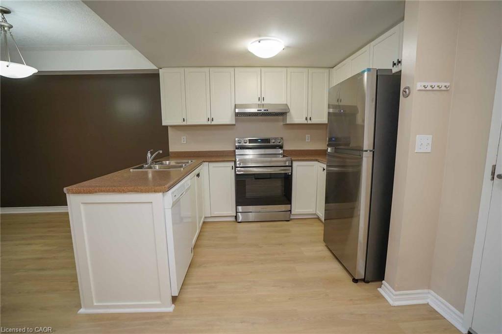 106-39 Goodwin Drive Property Photo 7