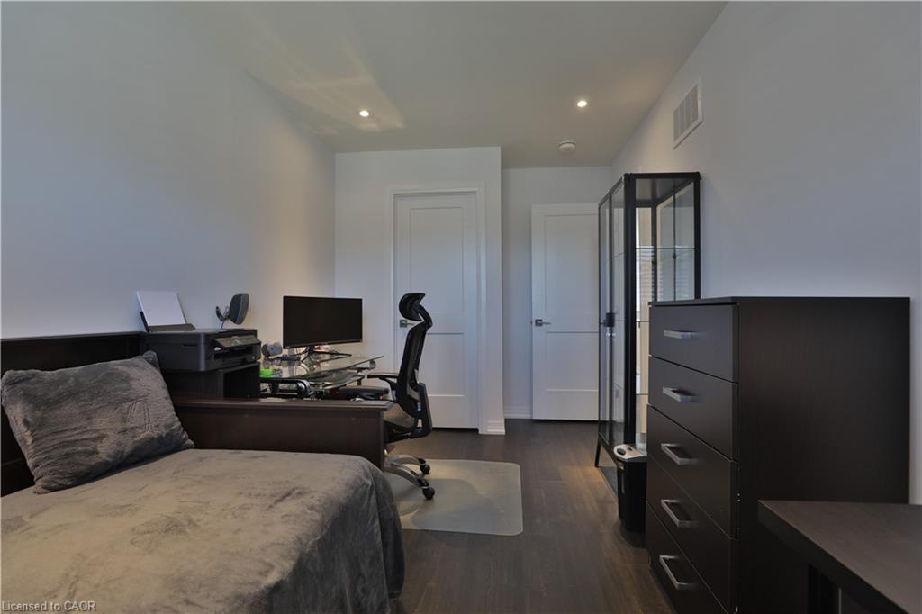 94 Soho Street Property Photo 27