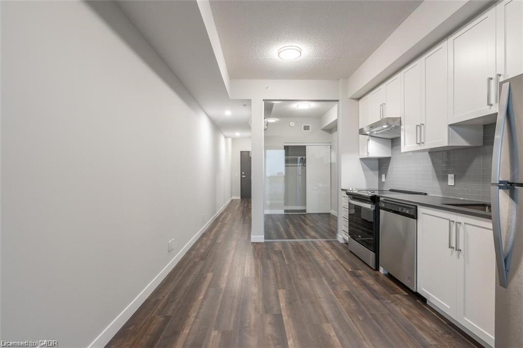 805-15 Queen Street S Property Photo 6