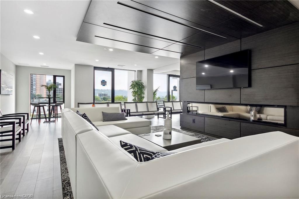 805-15 Queen Street S Property Photo 22