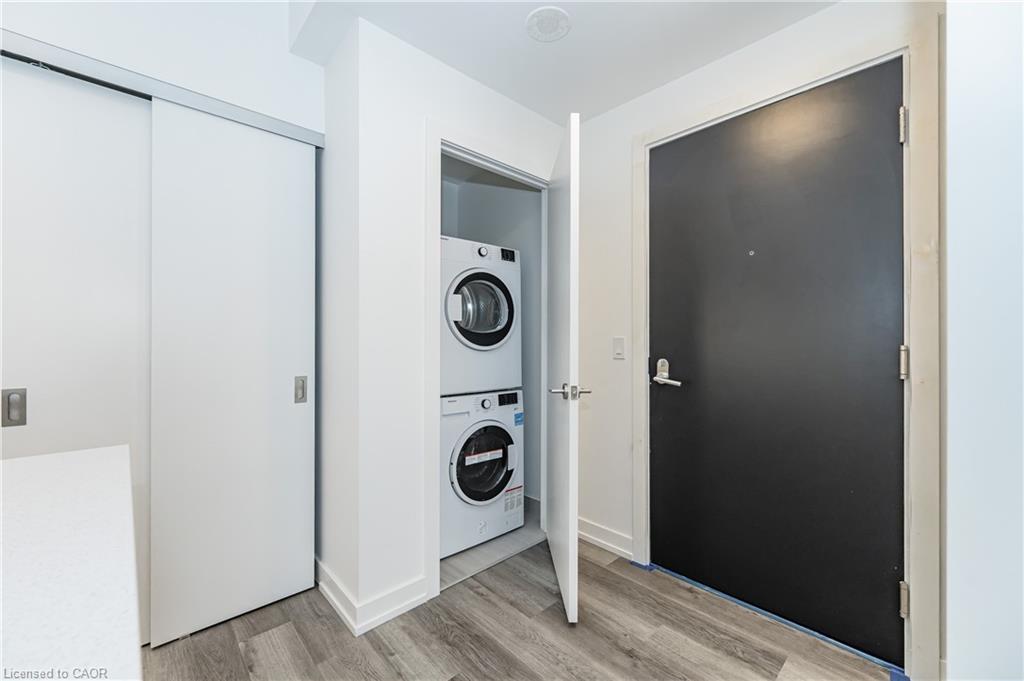 907-15 Wellington Street S Property Photo 4