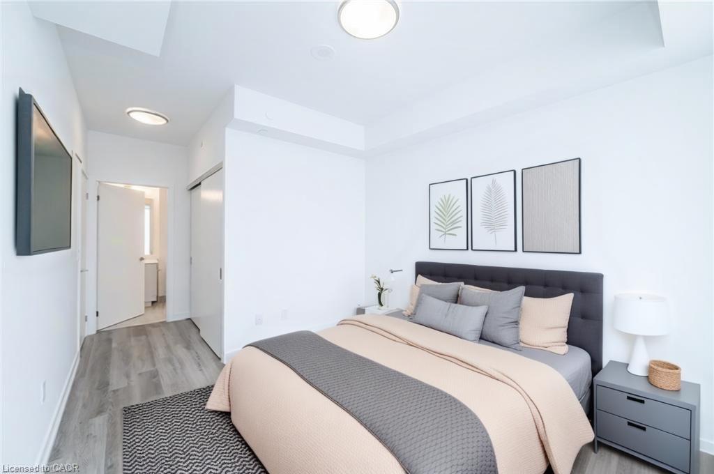 907-15 Wellington Street S Property Photo 16