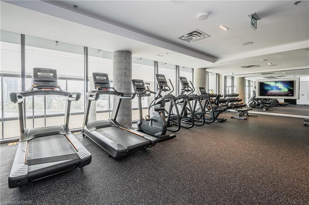 907-15 Wellington Street S Property Photo 23