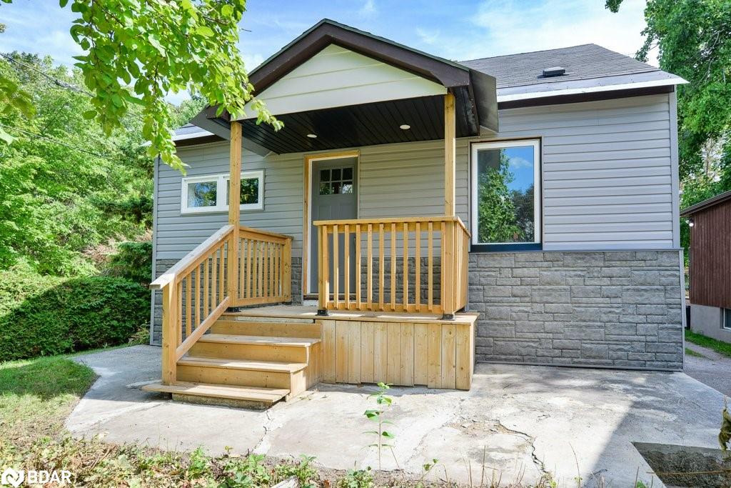 299 Mary Street Property Photo 2