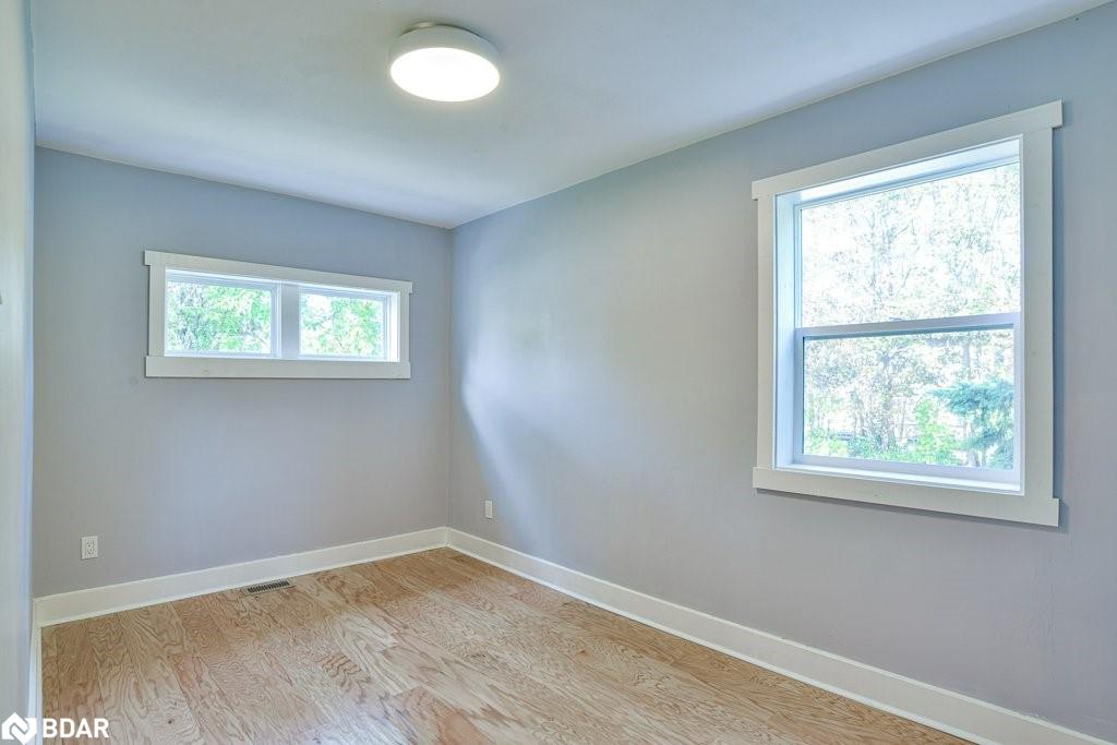 299 Mary Street Property Photo 9