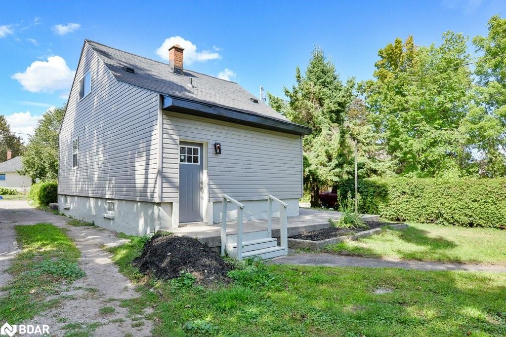 299 Mary Street Property Photo 31