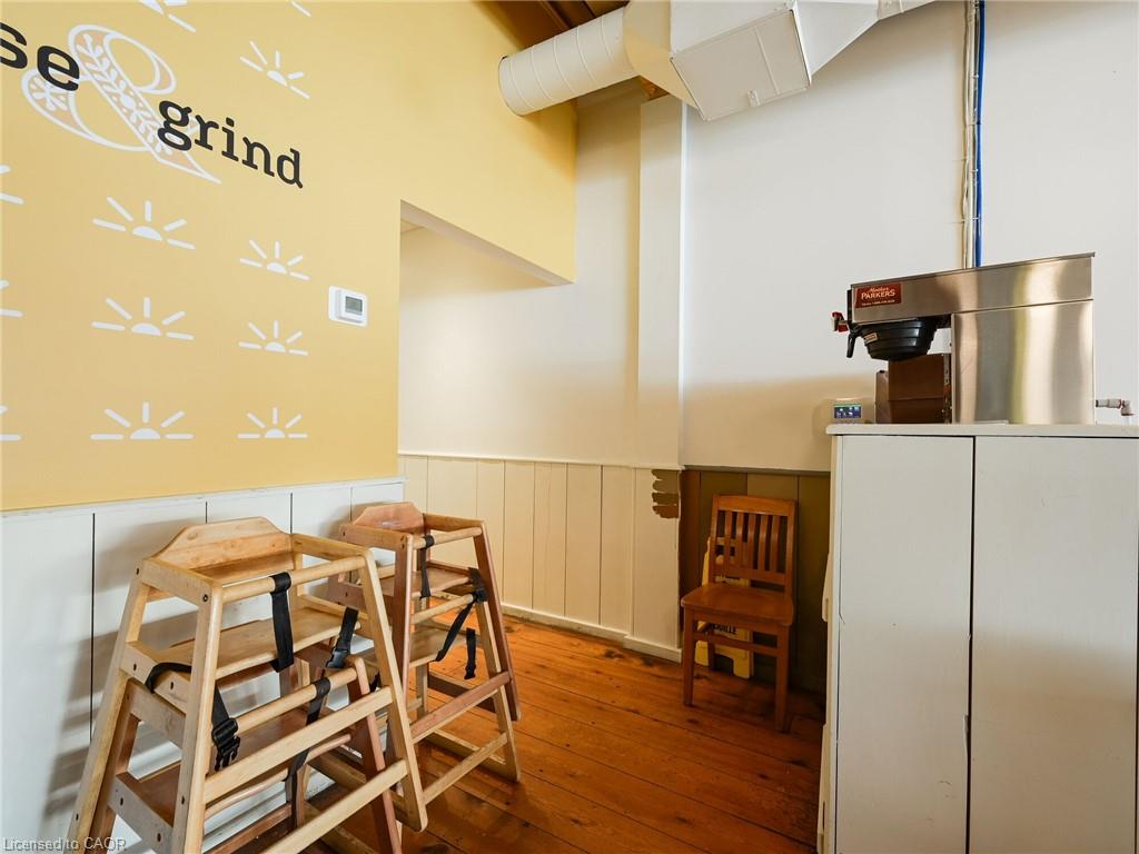 10a-1375 Southdown Road Property Photo 24