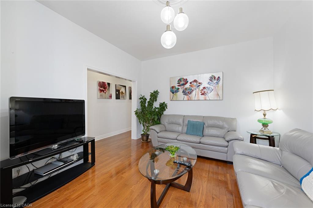 14 Churchill Avenue Property Photo 7