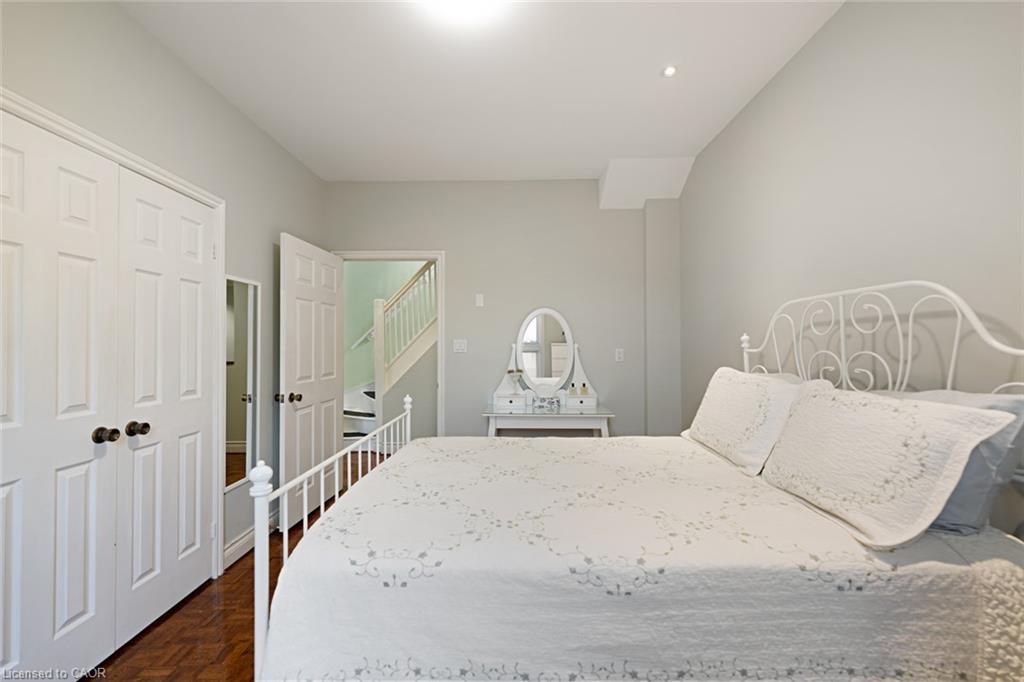 14 Churchill Avenue Property Photo 25