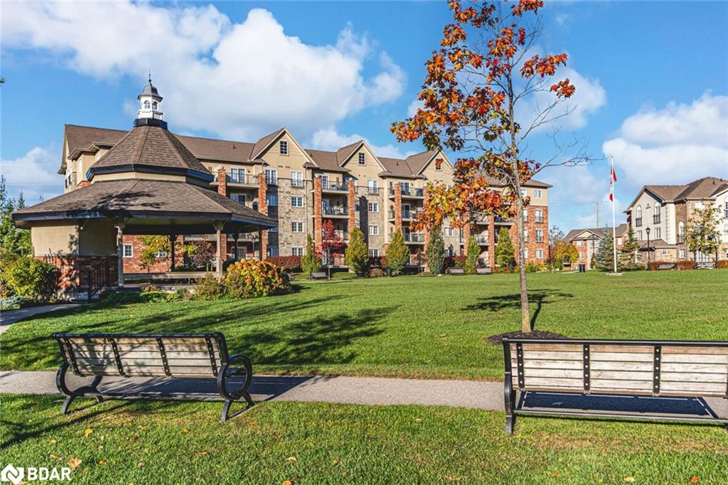 205-39 Ferndale Drive S Property Photo 13