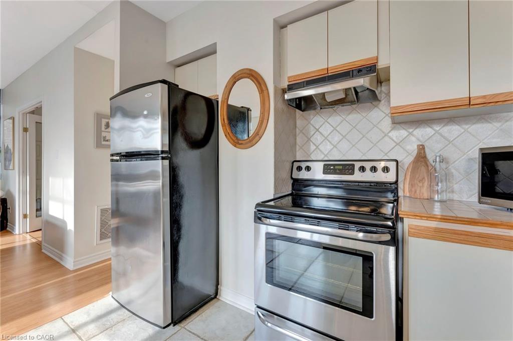 701-36 James Street S Property Photo 18