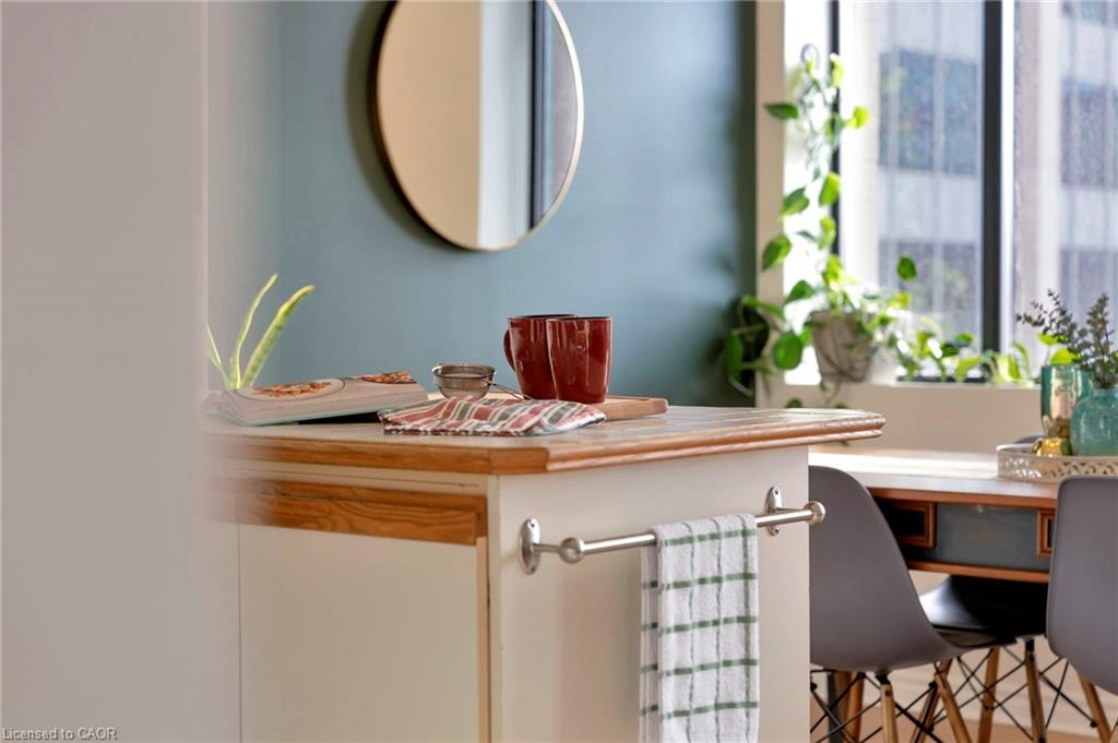 701-36 James Street S Property Photo 21