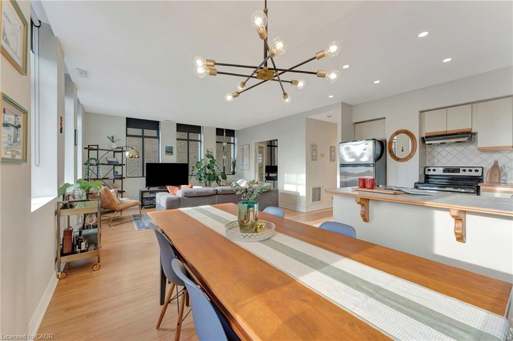 701-36 James Street S Property Photo 23