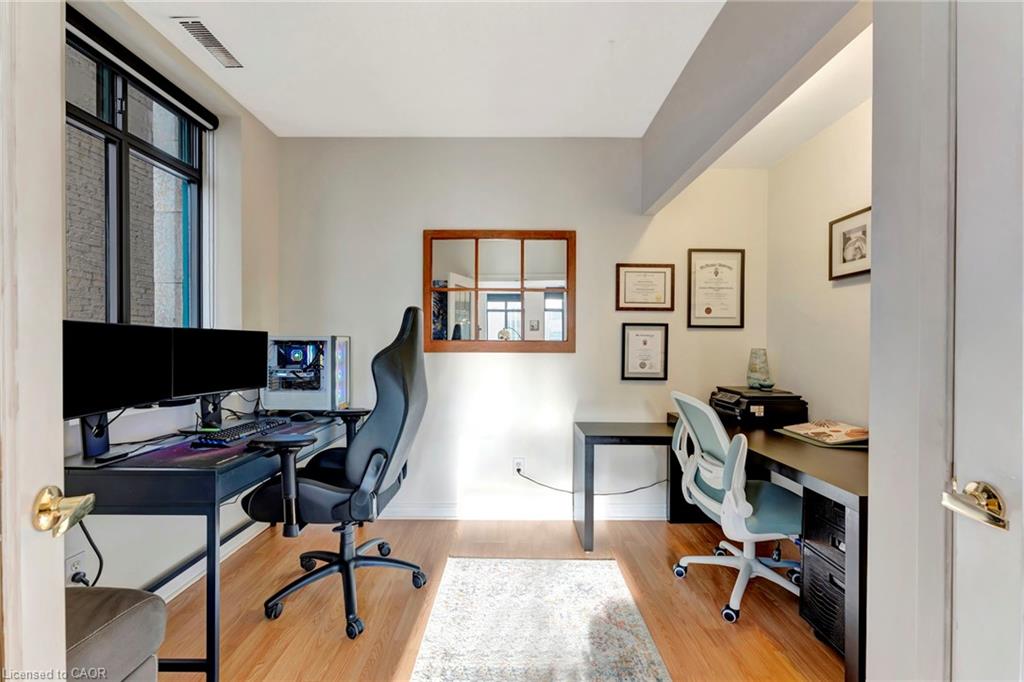 701-36 James Street S Property Photo 37