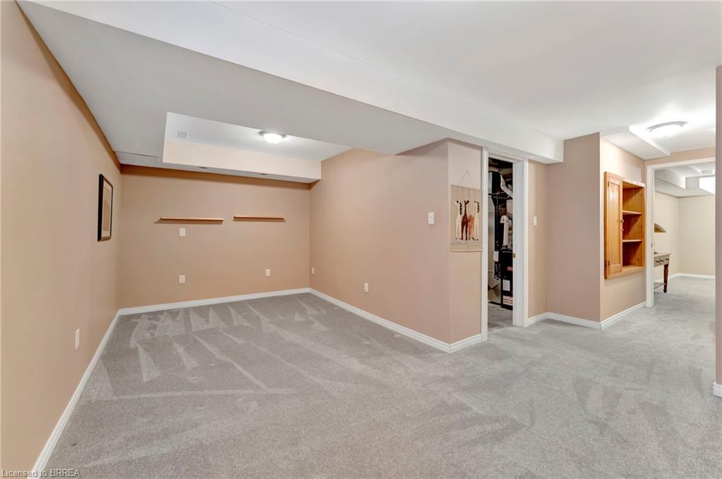 26-31 Moss Boulevard Property Photo 30