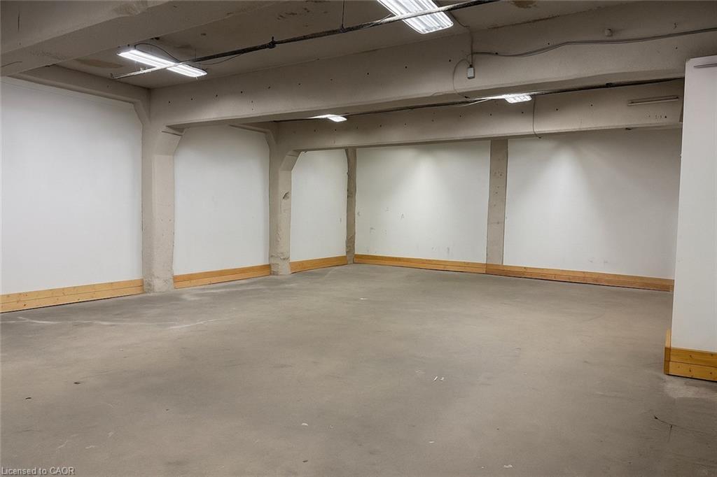 9-4256 Carroll Avenue Property Photo 4