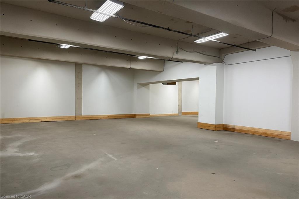 9-4256 Carroll Avenue Property Photo 8