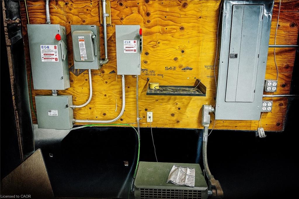 9-4256 Carroll Avenue Property Photo 9